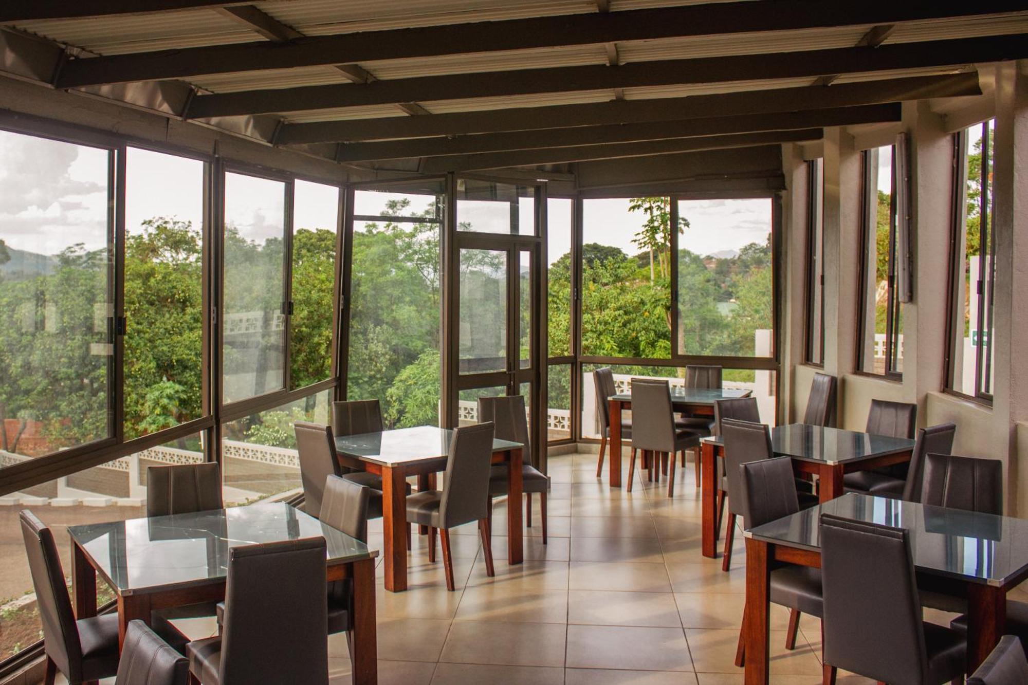 Cedar Place Limited Blantyre Ngoại thất bức ảnh